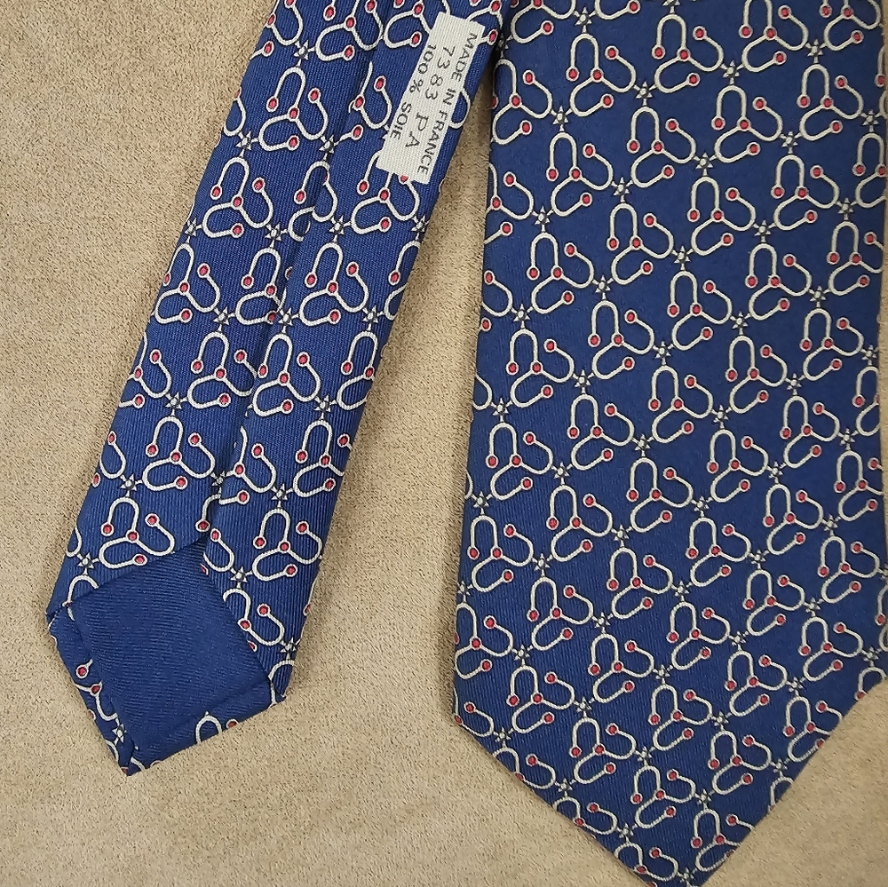 Hermès Paris Blue Silk Tie with White & Red Geometric Pattern